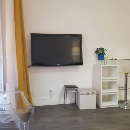 Апартаменты La Traboule Vieux Лион